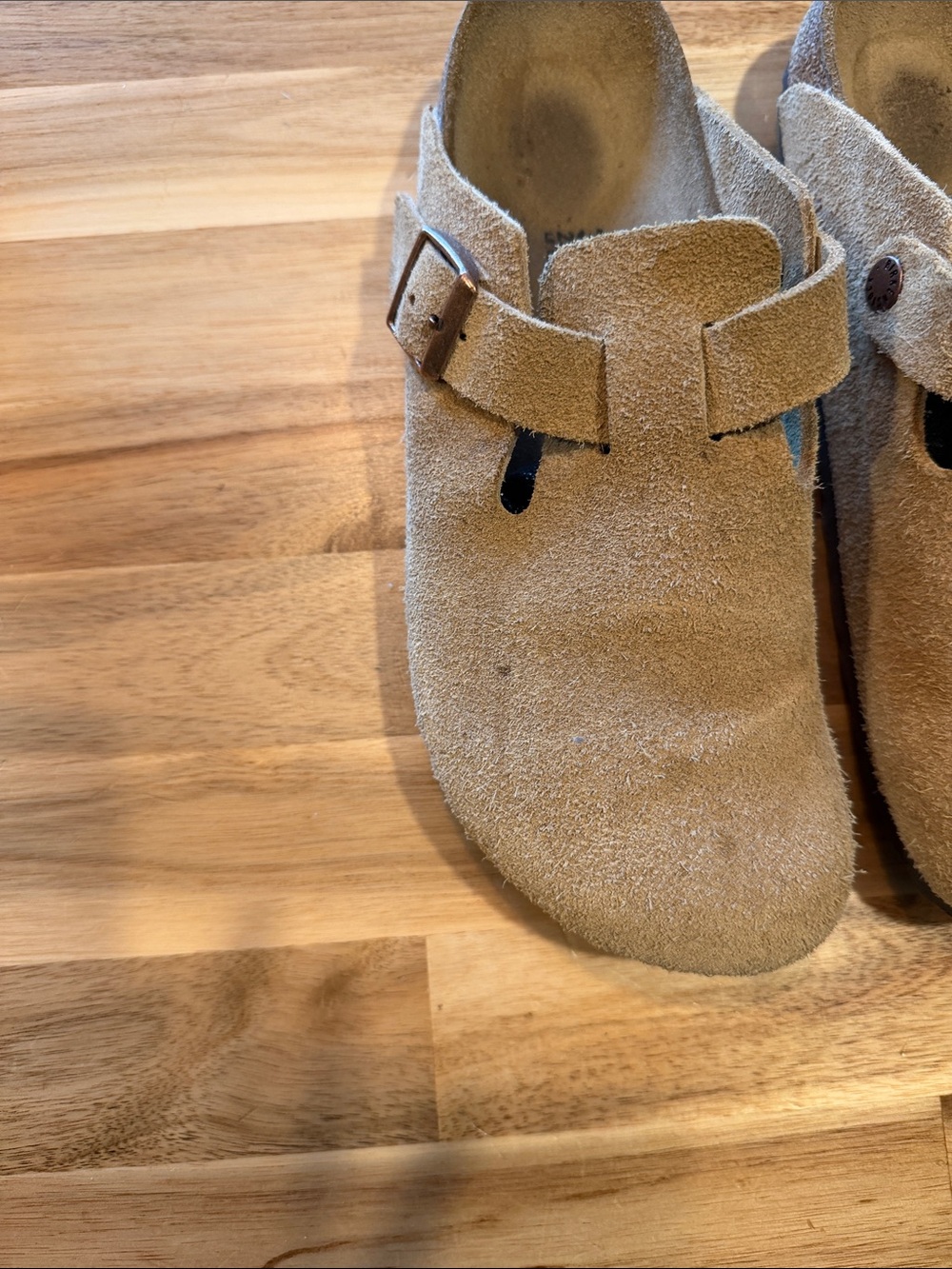 Suede Slip-On Clogs in Tan Narrow fit size 39 - Picture 2 of 6